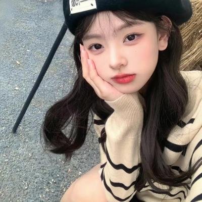 月亮中的亚马逊女人